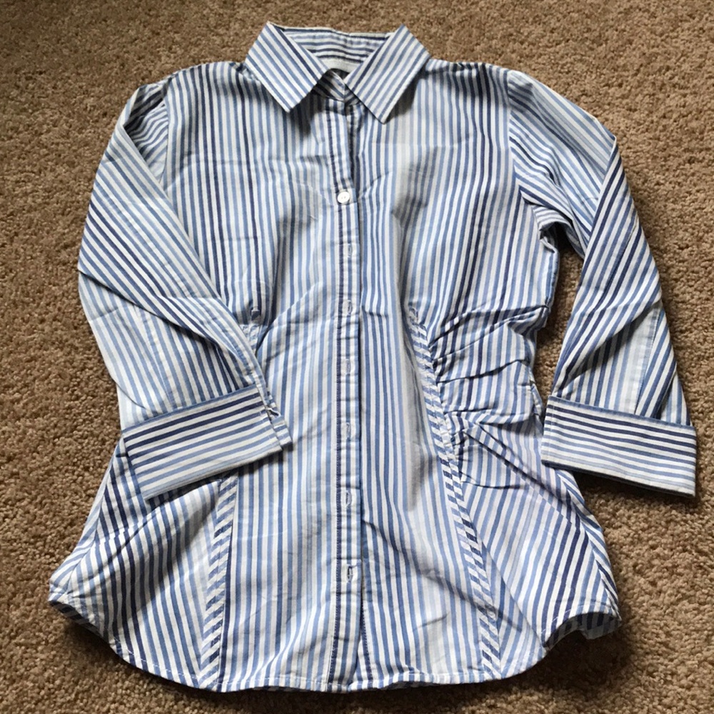 New York & Co Blue Stripe 3/4 Sleeve Button Down